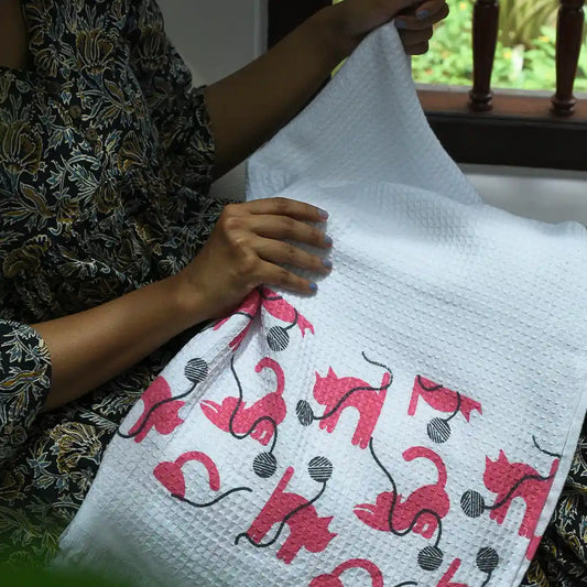 Cloud Soft Waffle Towel - Pink Purrfect Print