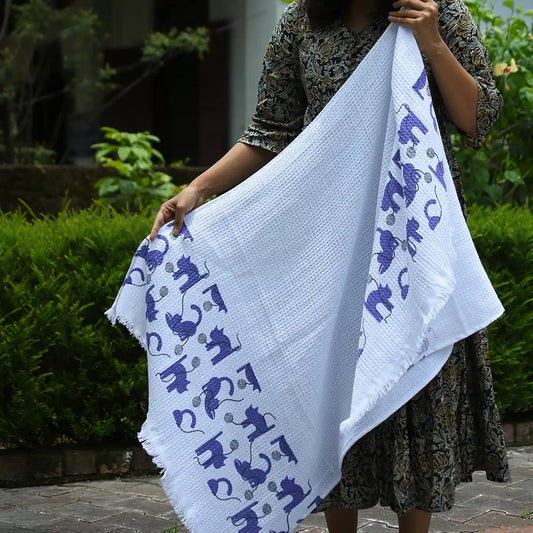 Cloud Soft Waffle Towel - Violet Purrfect Print