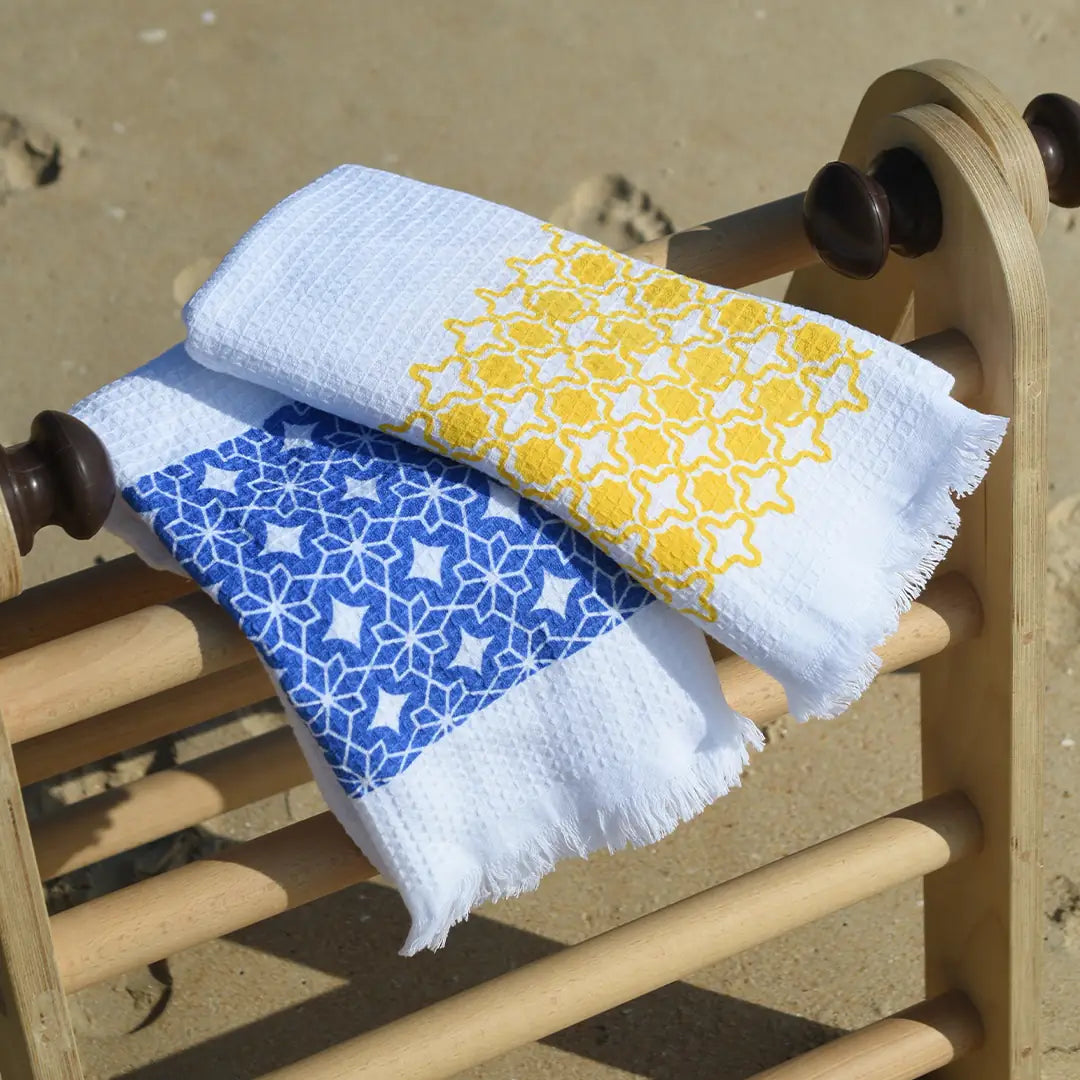 Cloud Waffle Bath Towel - Yellow & Blue Abstract