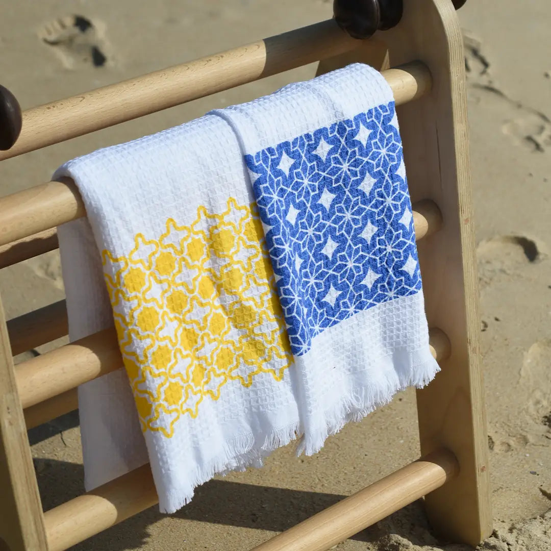 Cloud Waffle Bath Towel - Yellow & Blue Abstract